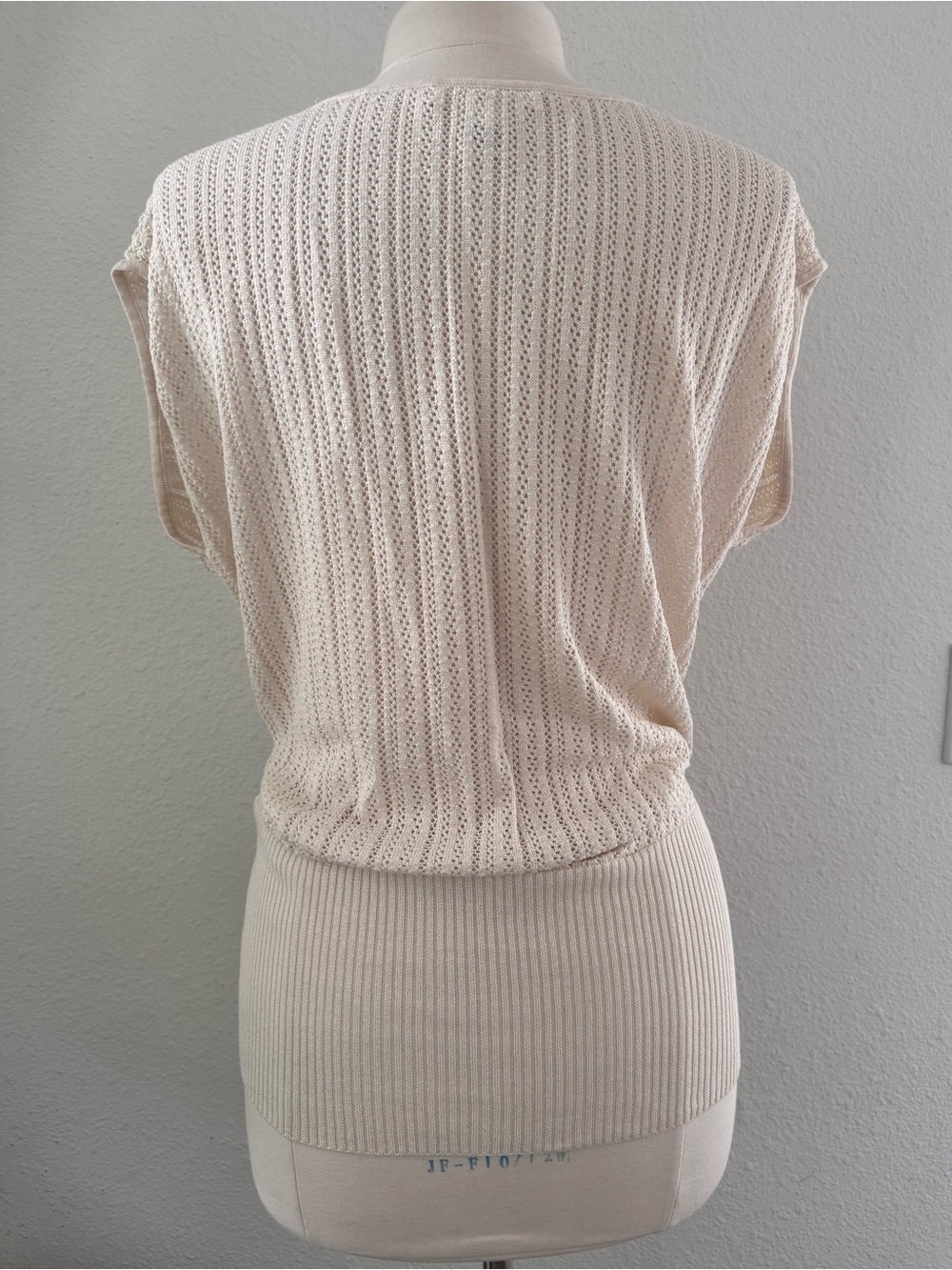 White House Black Market Crochet Knit Tunic Shimmer Cream Cowl Neck M Summer - Picture 2 of 10